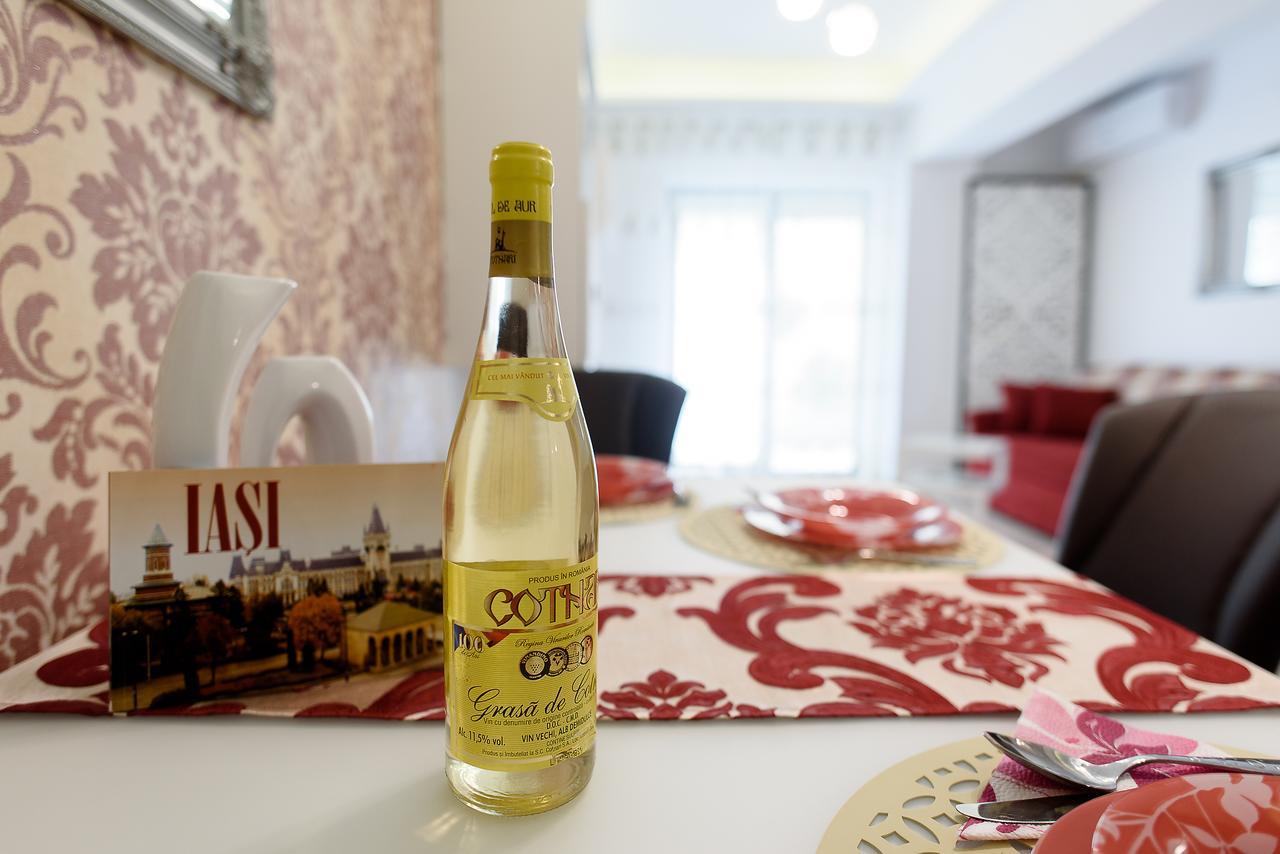 Carla'S Apartment, Airport & Train Station Shuttle Iasi Exterior photo