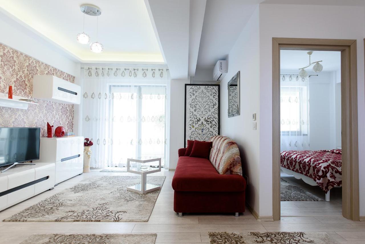 Carla'S Apartment, Airport & Train Station Shuttle Iasi Exterior photo